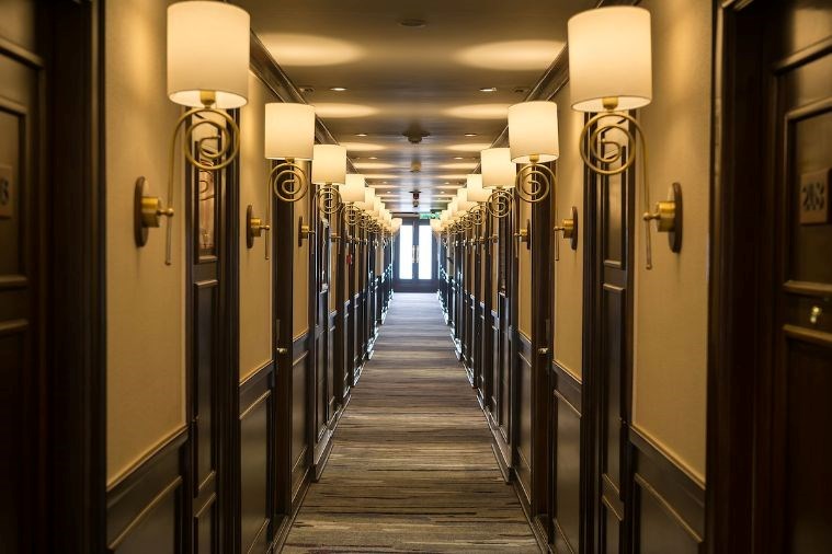 Du Thuyền Paradise Elegance Hạ Long